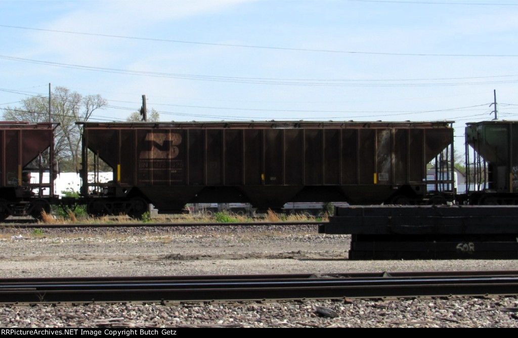BN 472326